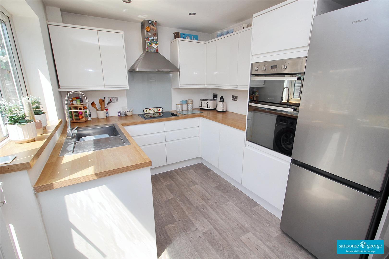 Warbreck Drive, Tilehurst, Reading